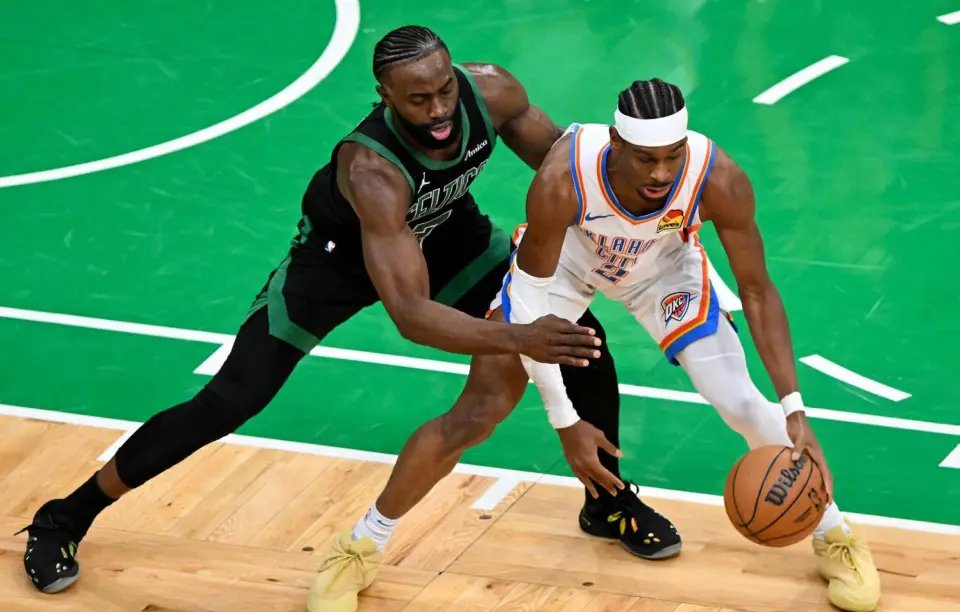 开云官网-包含转会期NBA季后赛焦点战，波士顿凯尔特人绝杀压哨，气氛紧张，纪律约束更严格的词条