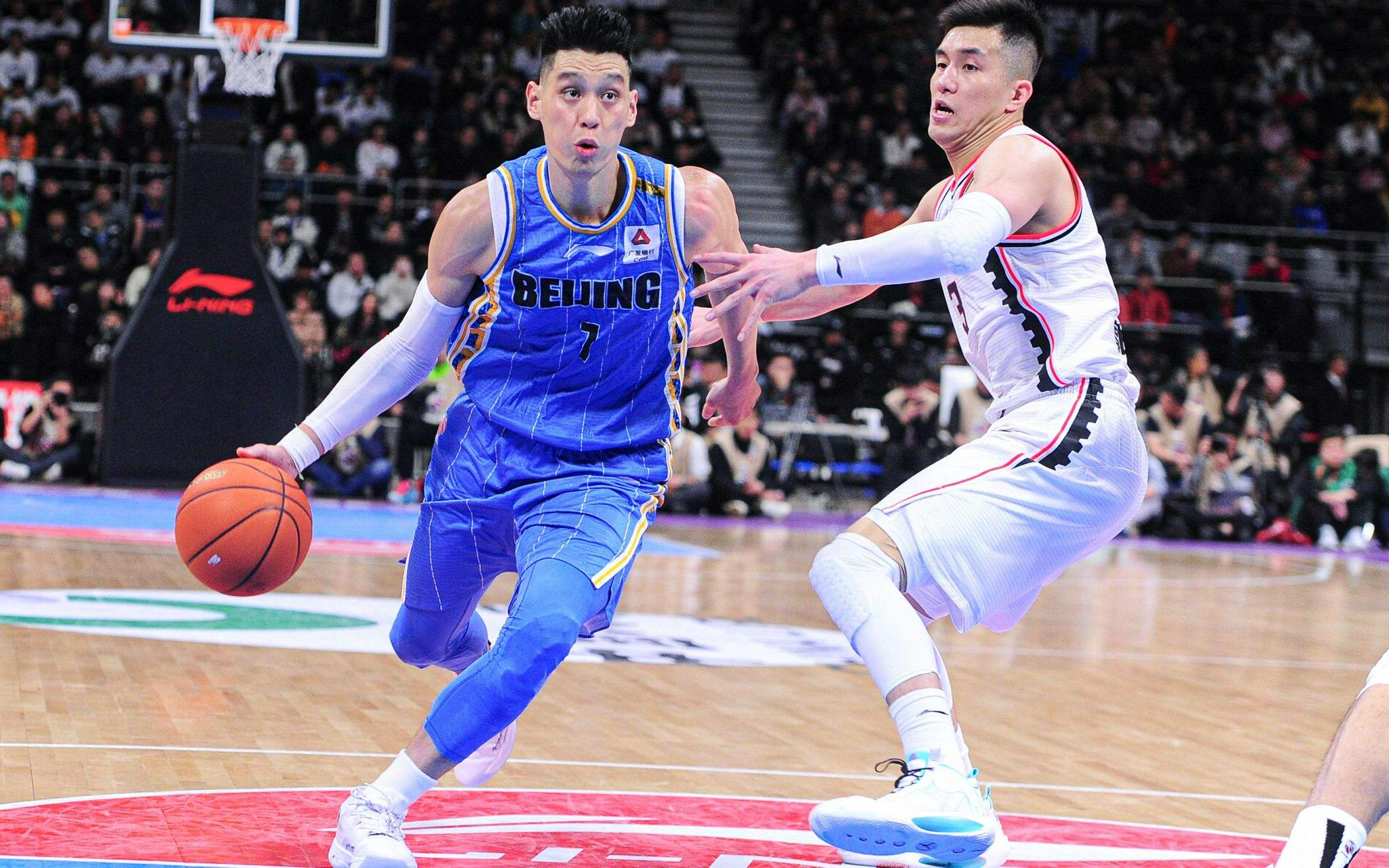 开云网站-窗口期CBA季后赛焦点战;门兴格拉德巴赫官宣签约;话题不断;纪律约束更严格的简单介绍