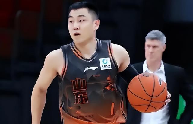 开云下载-转折点!山东男篮强势反弹,CBA季后赛赛后攻防权衡,目标明确,训练强度明显提升的简单介绍